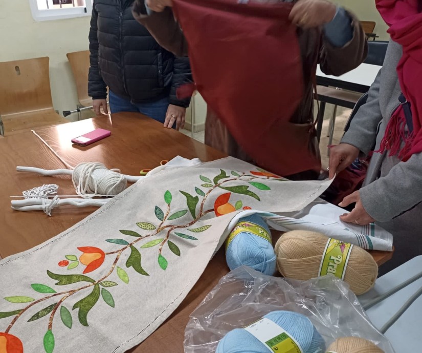 Mans que Tixen Flors: UN BARRI AMB&nbsp;ART